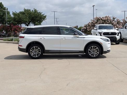Used 2022 Lincoln Corsair FWD w/ Equipment Group 101A image 4