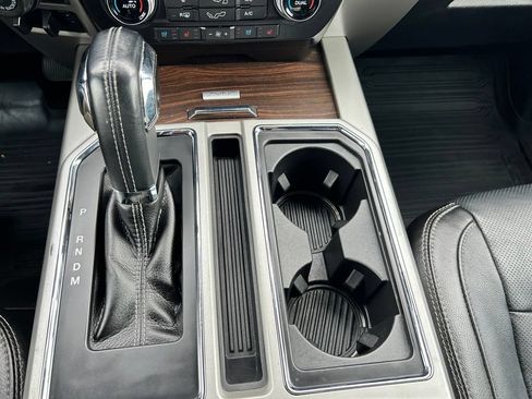 Used 2017 Ford F150 Lariat w/ Equipment Group 502A Luxury AWD/4WD image 25
