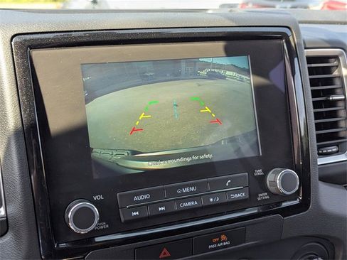 Used 2022 Nissan Frontier SV w/ Technology Package image 16