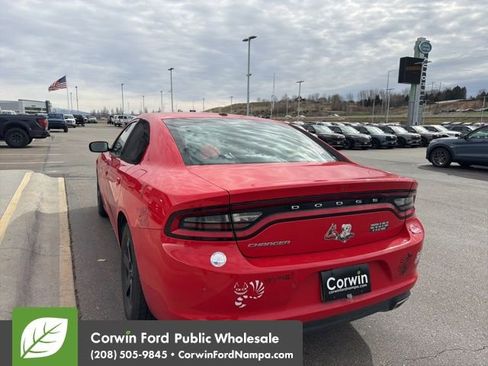 Used 2019 Dodge Charger SXT image 5