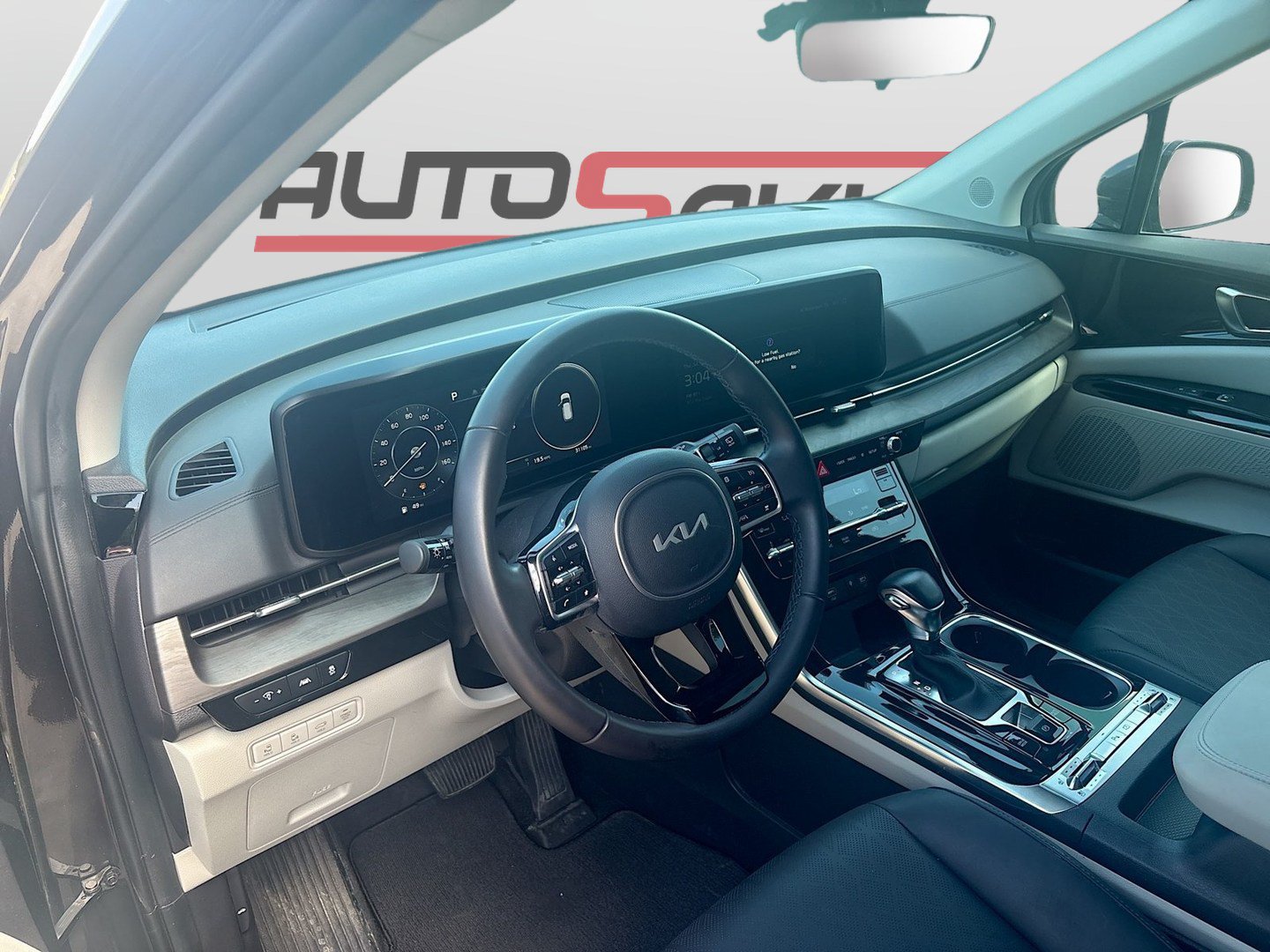 Used 2024 Kia Carnival SX FWD image 9