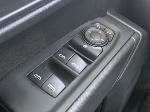 Used 2022 Chevrolet Silverado 1500 Custom RWD image 28
