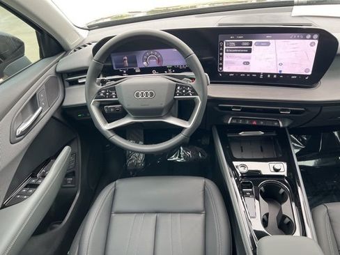 New 2026 Audi Q3 quattro 2.0T AWD/4WD image 15
