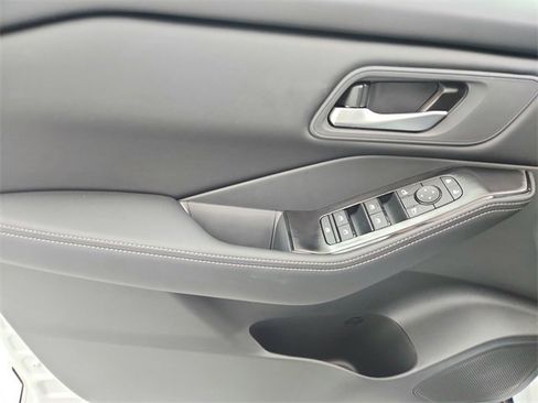 New 2026 Nissan Rogue SV image 30