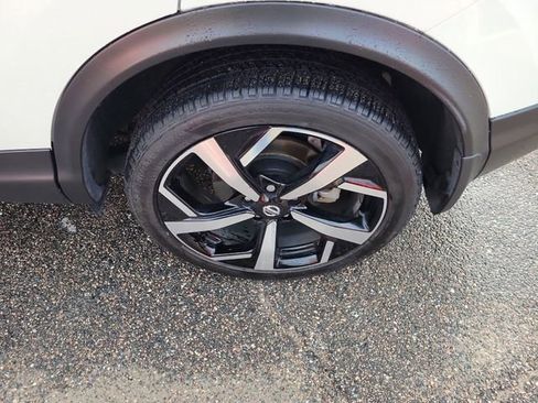 Used 2022 Nissan Rogue Sport SL image 7