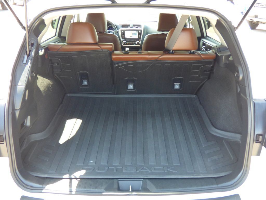 Used 2019 Subaru Outback 2.5i Touring AWD/4WD image 12