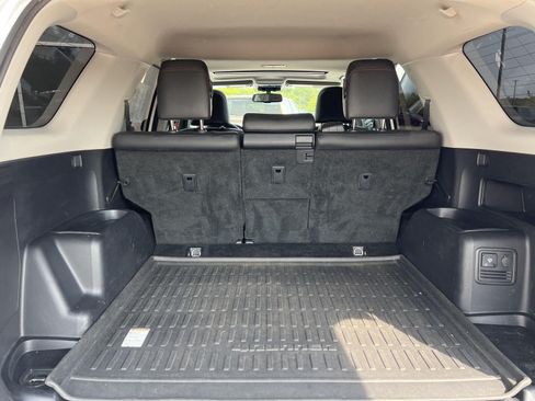 Used 2019 Toyota 4Runner TRD Off-Road Premium AWD/4WD image 13