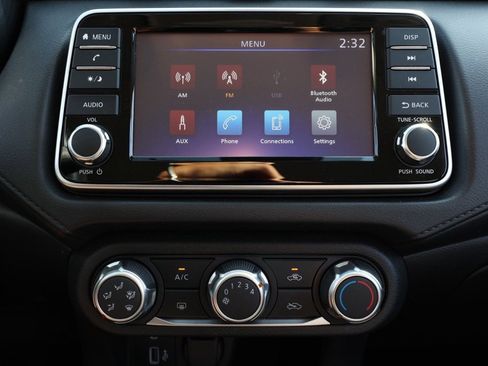 Used 2025 Nissan Versa S image 26