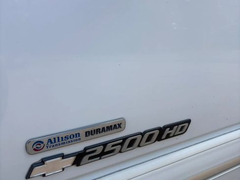 Used 2006 Chevrolet Silverado 2500 LT w/ Heavy-Duty Power Package AWD/4WD image 47