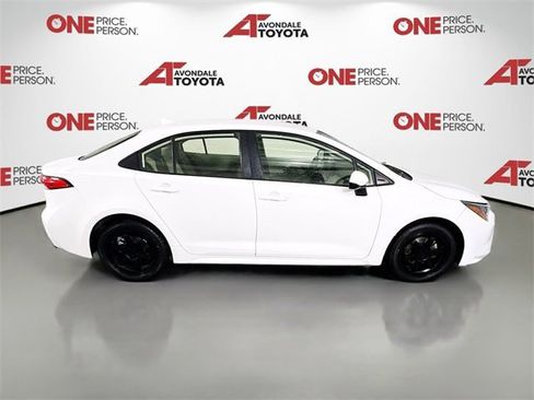 Certified 2022 Toyota Corolla LE image 8