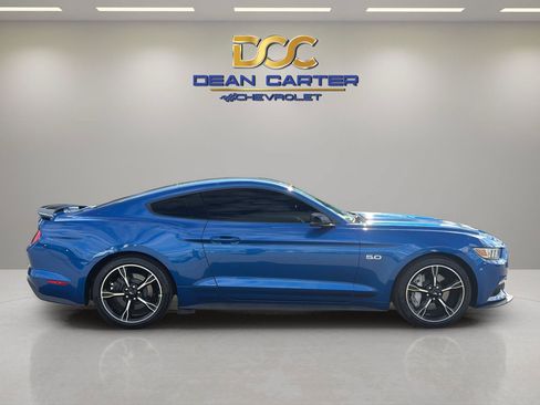 Used 2017 Ford Mustang GT Premium RWD image 6