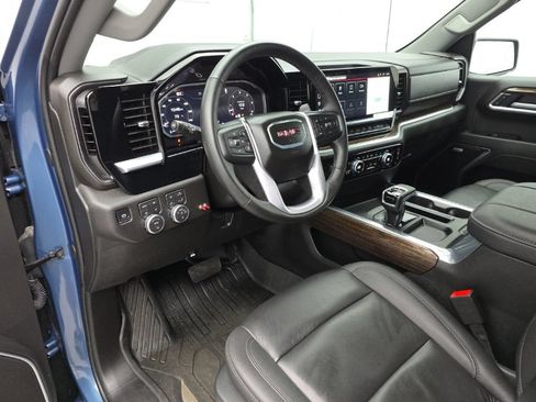 Used 2026 GMC Sierra 1500 Elevation w/ Elevation Premium Package AWD/4WD image 11
