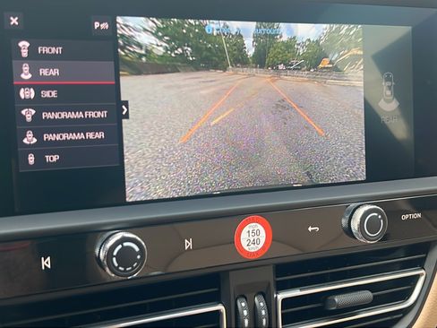 New 2026 Porsche Macan AWD/4WD image 28