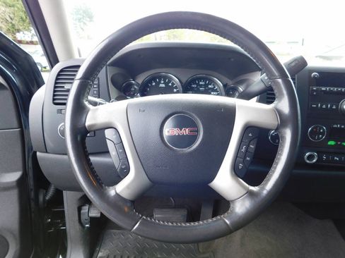 Used 2009 GMC Sierra 1500 SLE w/ Power Pack Plus AWD/4WD image 8