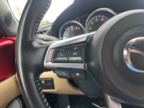 Used 2020 MAZDA MX-5 Miata RF Grand Touring RWD image 23