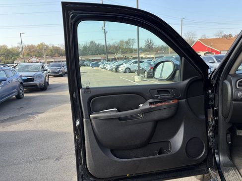 Used 2012 Chevrolet Avalanche LT w/ All-Star Edition image 14