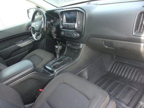 Used 2021 Chevrolet Colorado LT w/ Fleet Safety Package RWD image 12