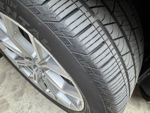 Certified 2025 BMW X7 xDrive40i w/ Premium Package image 32