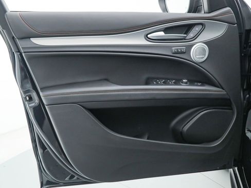 New 2025 Alfa Romeo Stelvio Sprint image 14