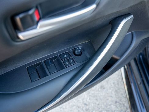 Used 2022 Toyota Corolla SE image 16