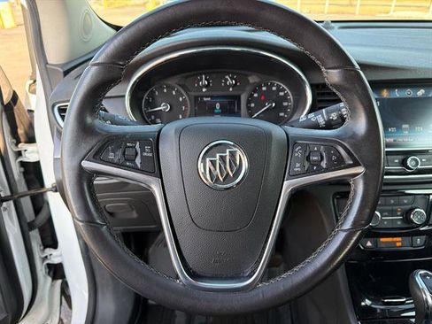 Used 2020 Buick Encore Preferred image 34