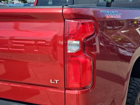 Used 2020 Chevrolet Silverado 1500 LT Trail Boss AWD/4WD image 39