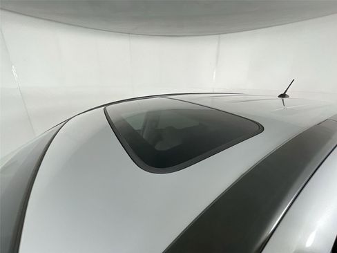 Used 2011 Honda CR-V EX-L image 12