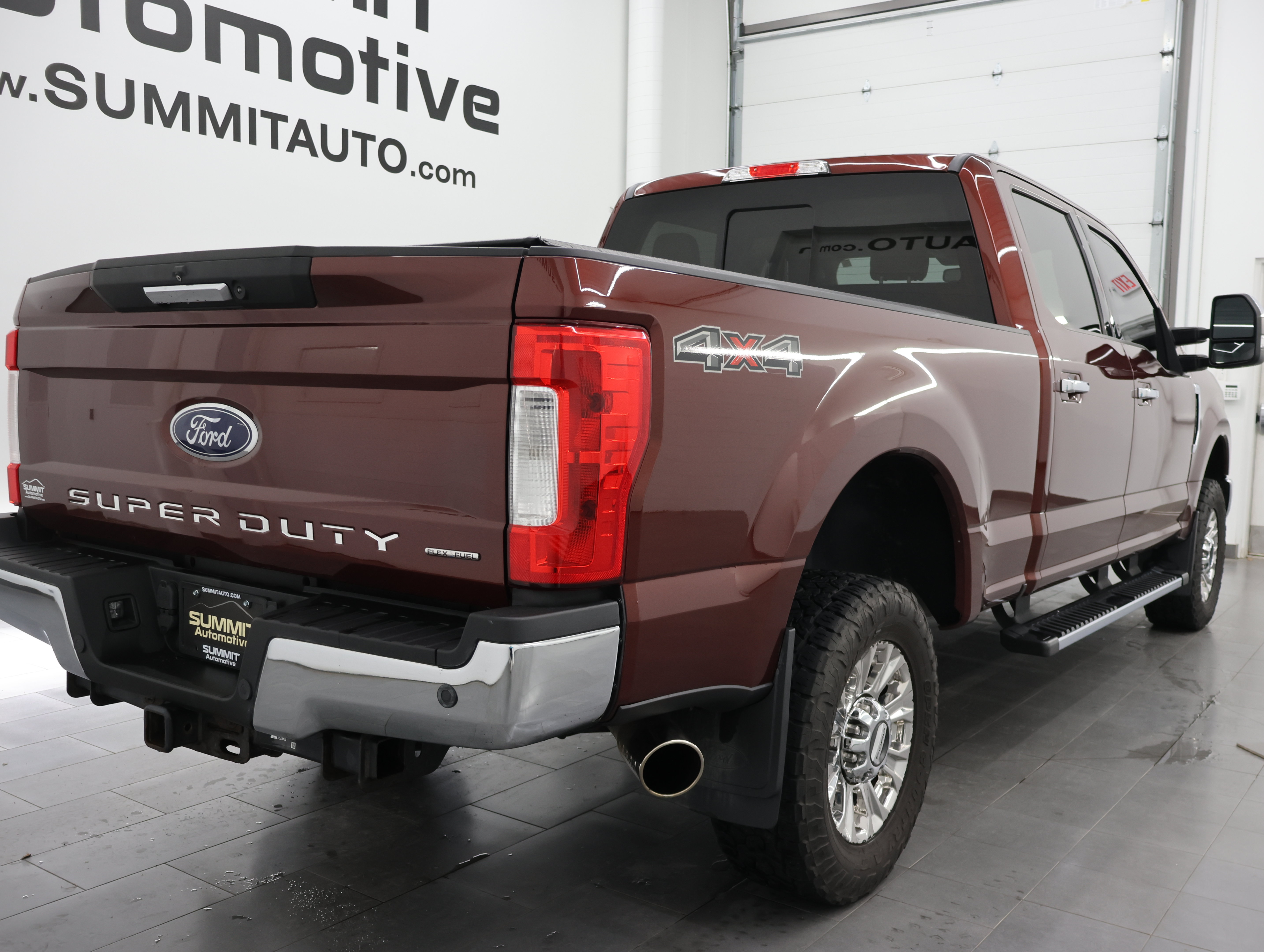 Used 2017 Ford F250 Lariat w/ Chrome Package AWD/4WD image 4