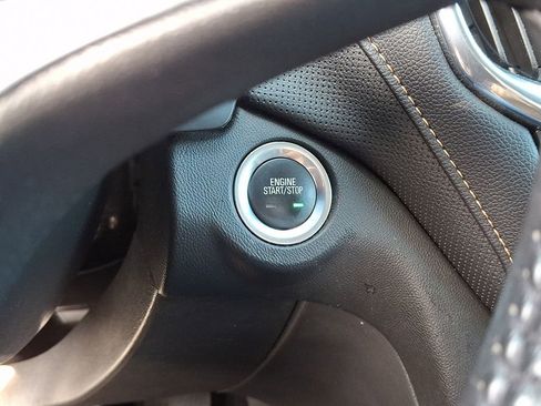 Used 2020 Chevrolet Equinox Premier AWD/4WD image 24