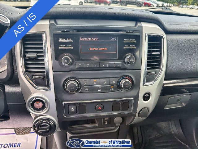Used 2017 Nissan Titan SV AWD/4WD image 14