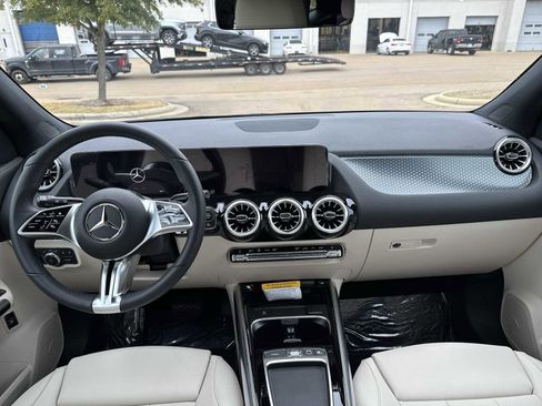 New 2026 Mercedes-Benz GLA 250 image 14