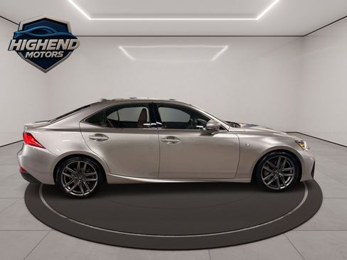 Used 2019 Lexus IS 350 F Sport image 8
