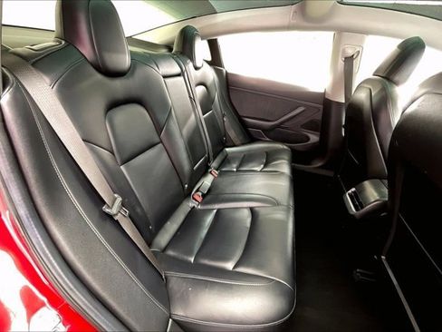 Used 2018 Tesla Model 3 Long Range image 19