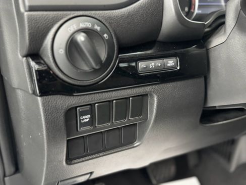 Used 2024 Nissan Titan SV w/ Accessory Utility Package image 14