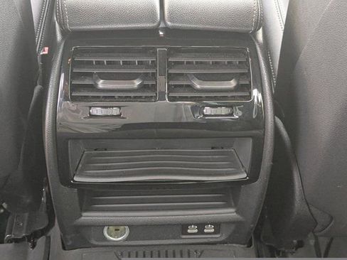 Used 2022 BMW 530i xDrive w/ Premium Package image 13