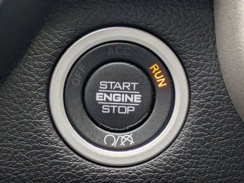 Used 2023 RAM 2500 Laramie AWD/4WD image 28