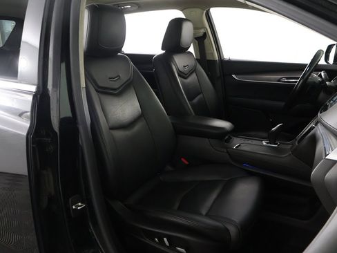 Used 2019 Cadillac XT5 Luxury image 27