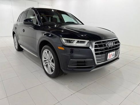 Used 2018 Audi Q5 2.0T Premium Plus w/ Premium Plus Package AWD/4WD image 7