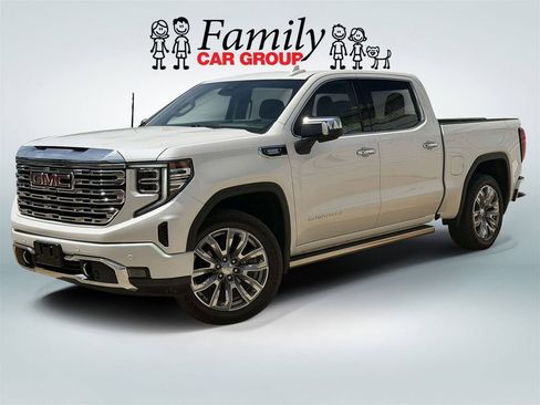 Used 2025 GMC Sierra 1500 Denali w/ Denali Reserve Package AWD/4WD image 1