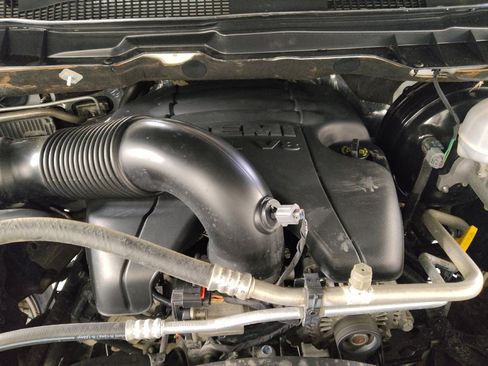 Used 2019 RAM 1500 Big Horn RWD image 30
