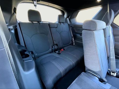 Used 2023 Honda Pilot Sport image 20