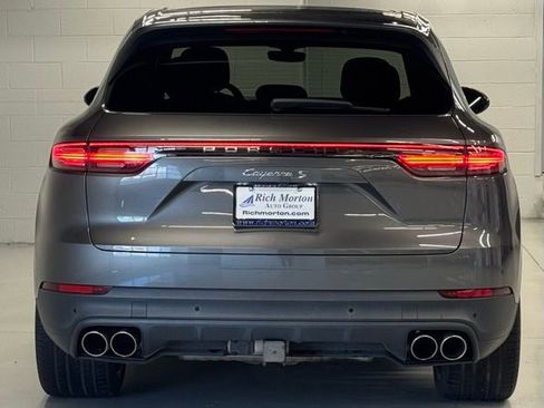 Used 2019 Porsche Cayenne S image 8
