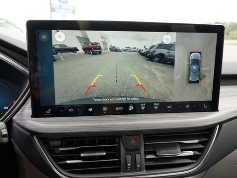 Used 2023 Ford Escape Platinum w/ Premium Technology Package image 35