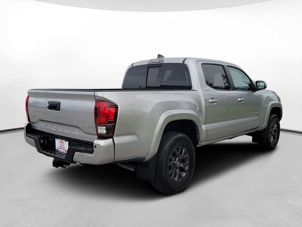 Used 2023 Toyota Tacoma SR5 AWD/4WD image 4