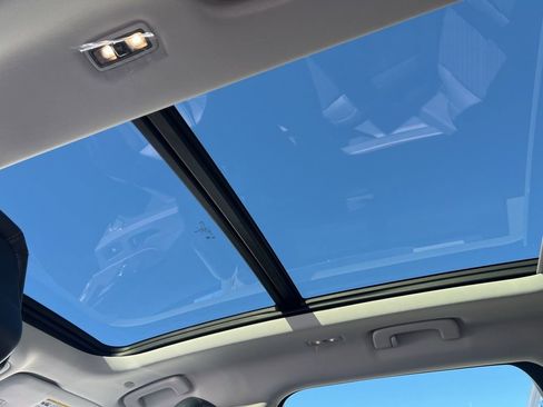 New 2026 Lincoln Nautilus Reserve w/ Jet Appearance Package image 43