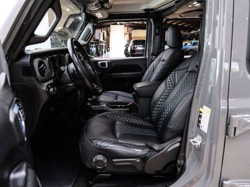 Used 2021 Jeep Wrangler Unlimited Sport image 18