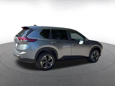 Used 2025 Nissan Rogue SV AWD/4WD image 13