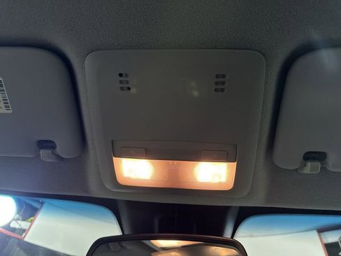 Used 2012 Chevrolet Sonic LT image 9