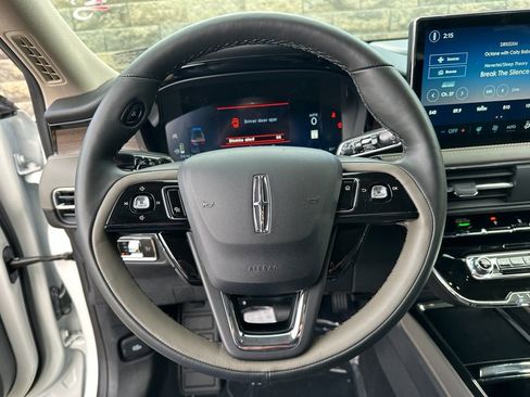 New 2026 Lincoln Corsair Reserve w/ Jet Appearance Package image 7