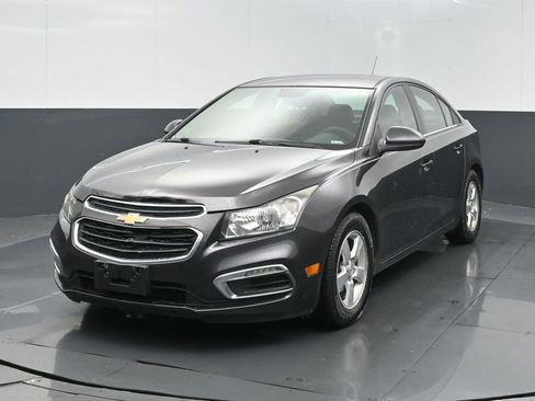 Used 2015 Chevrolet Cruze LT image 7